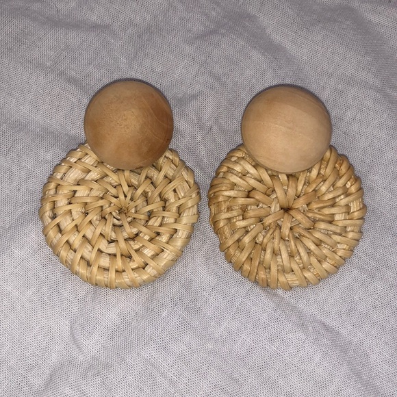 2 for $30 NWOT Circle Wooden Weave Earrings - Picture 1 of 2